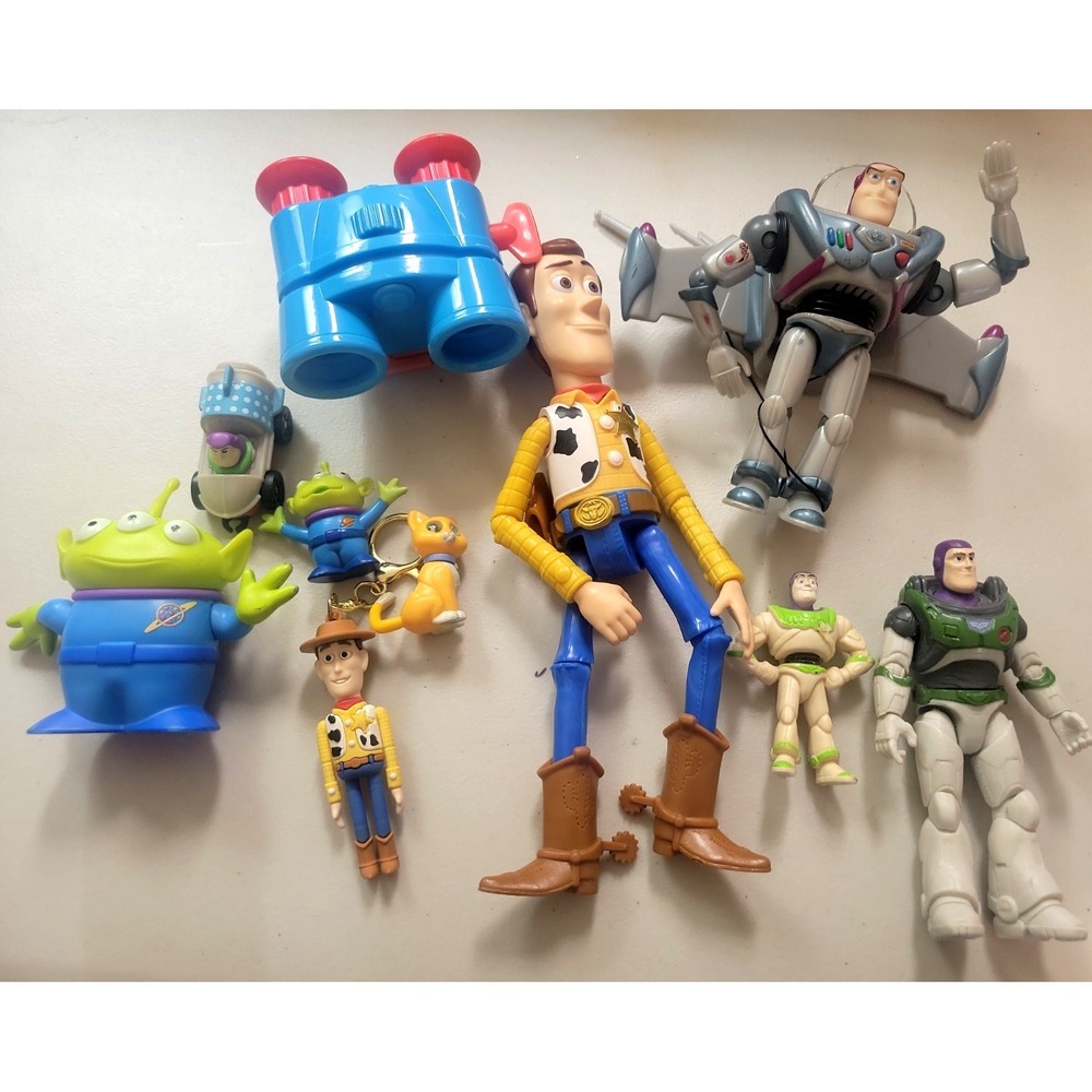 Toy Story  Woody Alien Buzz Cat Lenny Etc... Mixed lot toys